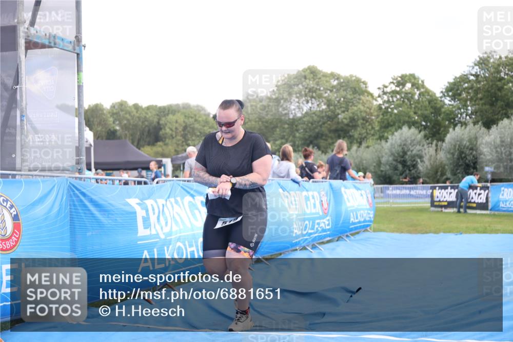 25.08.2024 - Elbe Triathlon Hamburg H.Heesch http://msf.ph/oto/6881651 25.08.2024 12:36:55 Ziel 519 meine-sportfotos.de