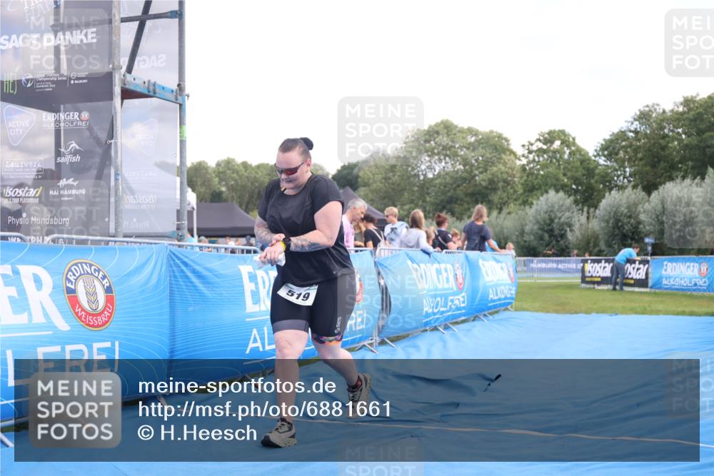 25.08.2024 - Elbe Triathlon Hamburg H.Heesch http://msf.ph/oto/6881661 25.08.2024 12:36:55 Ziel 519 meine-sportfotos.de
