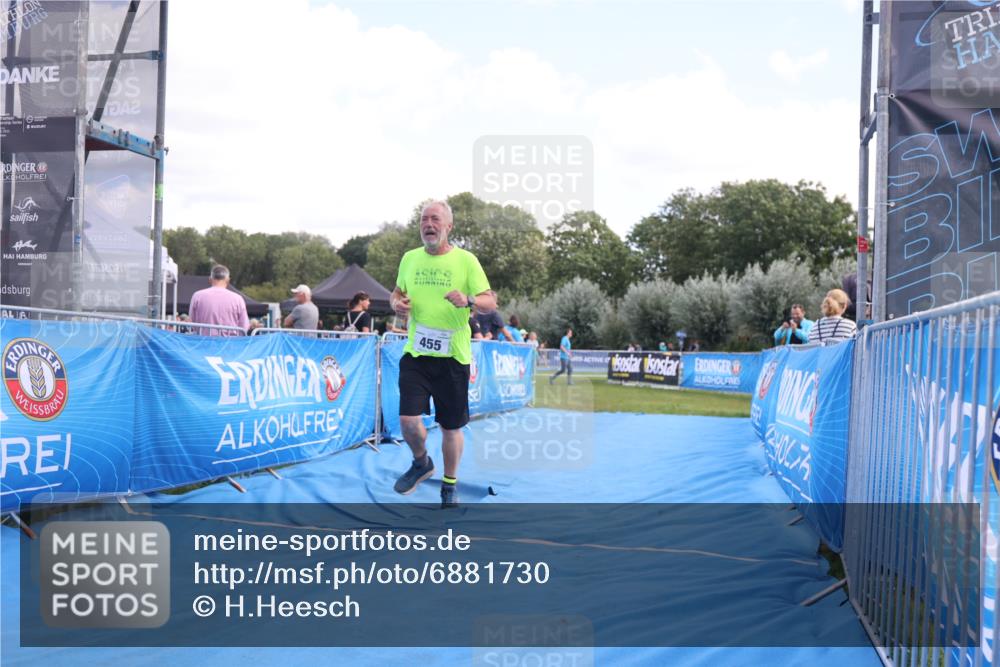 25.08.2024 - Elbe Triathlon Hamburg H.Heesch http://msf.ph/oto/6881730 25.08.2024 12:37:18 Ziel 455 meine-sportfotos.de