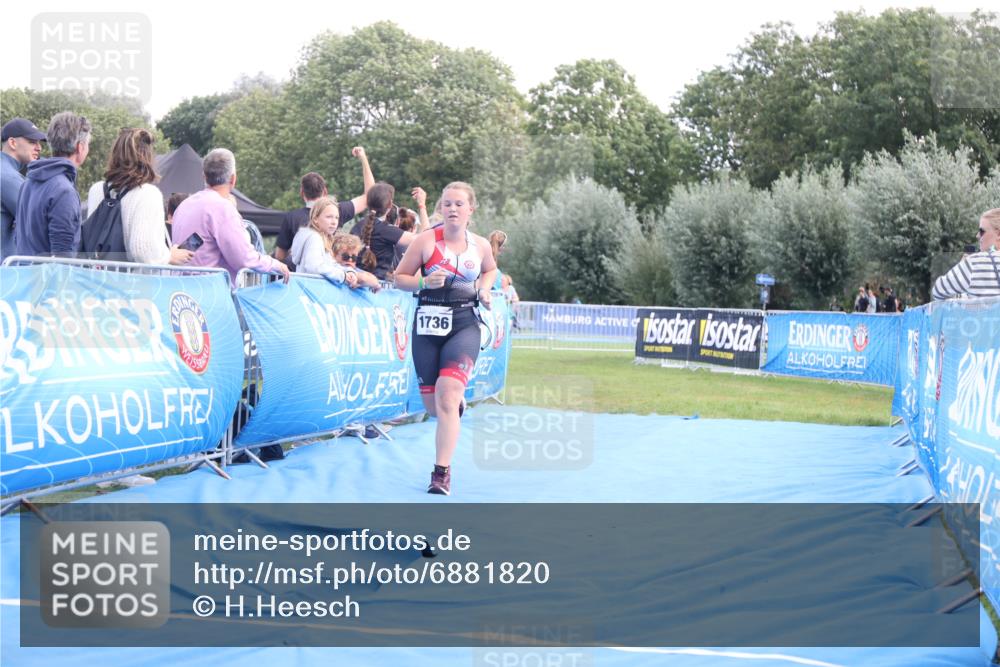 25.08.2024 - Elbe Triathlon Hamburg H.Heesch http://msf.ph/oto/6881820 25.08.2024 12:38:48 Ziel 1736 meine-sportfotos.de