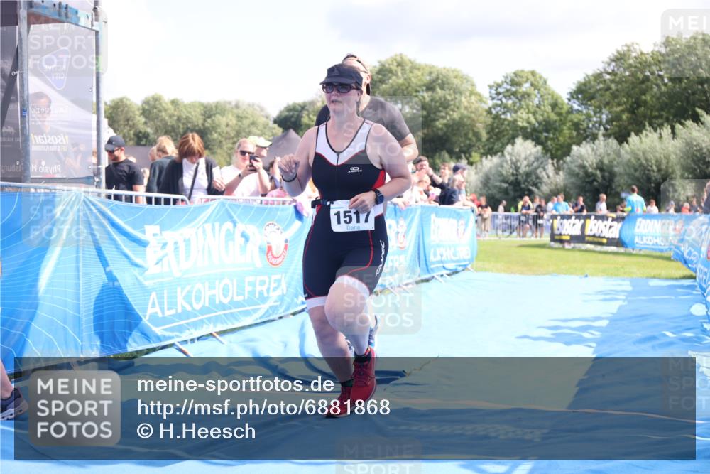 25.08.2024 - Elbe Triathlon Hamburg H.Heesch http://msf.ph/oto/6881868 25.08.2024 11:57:43 Ziel 676, 1517, 1544 meine-sportfotos.de