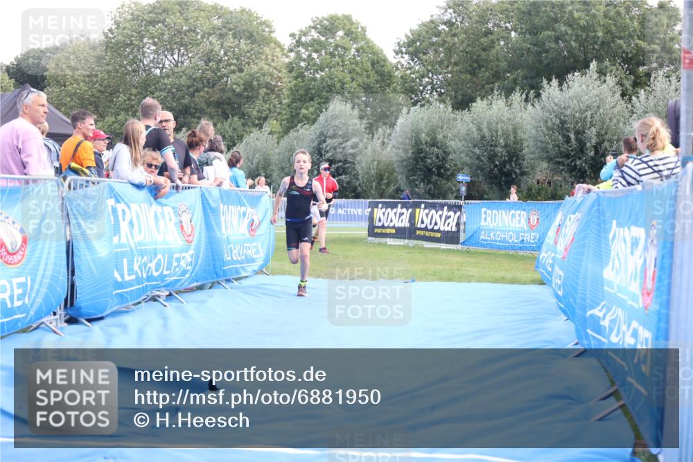 25.08.2024 - Elbe Triathlon Hamburg H.Heesch http://msf.ph/oto/6881950 25.08.2024 12:40:51 Ziel 1723, 1759 meine-sportfotos.de