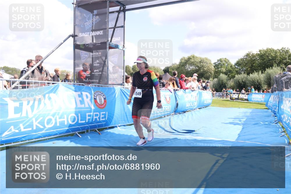25.08.2024 - Elbe Triathlon Hamburg H.Heesch http://msf.ph/oto/6881960 25.08.2024 11:58:04 Ziel 1475, 1549 meine-sportfotos.de
