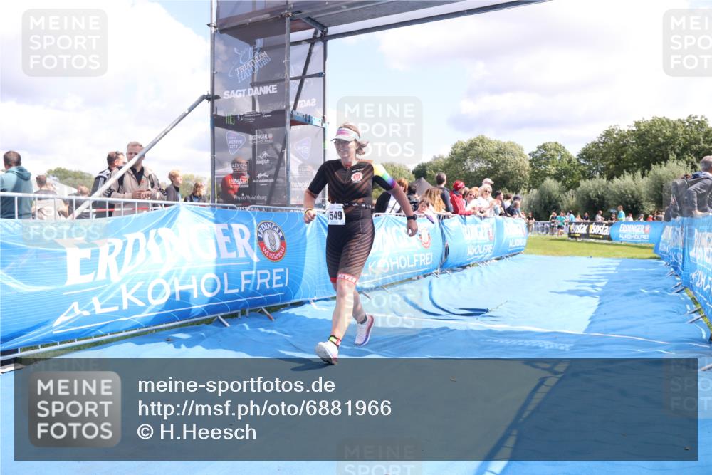 25.08.2024 - Elbe Triathlon Hamburg H.Heesch http://msf.ph/oto/6881966 25.08.2024 11:58:04 Ziel 1475, 1549 meine-sportfotos.de