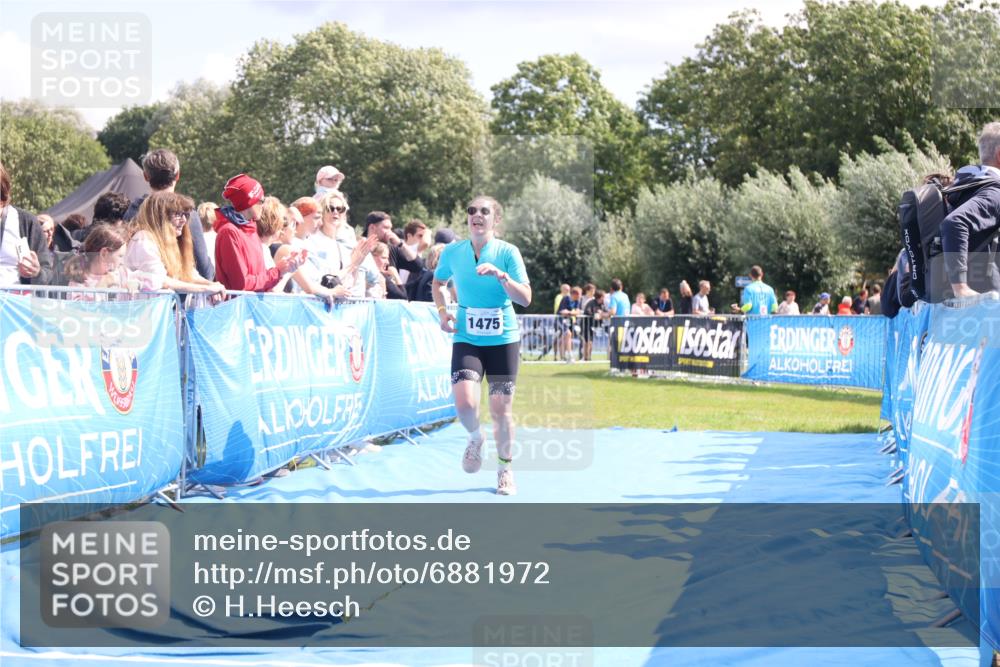 25.08.2024 - Elbe Triathlon Hamburg H.Heesch http://msf.ph/oto/6881972 25.08.2024 11:58:10 Ziel 1475, 1549 meine-sportfotos.de