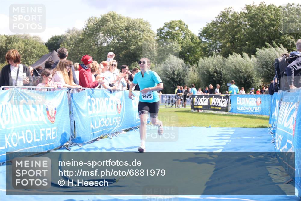 25.08.2024 - Elbe Triathlon Hamburg H.Heesch http://msf.ph/oto/6881979 25.08.2024 11:58:10 Ziel 1475, 1549 meine-sportfotos.de