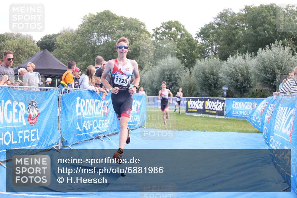 25.08.2024 - Elbe Triathlon Hamburg H.Heesch http://msf.ph/oto/6881986 25.08.2024 12:40:57 Ziel 1723, 1743, 1754, 1759 meine-sportfotos.de