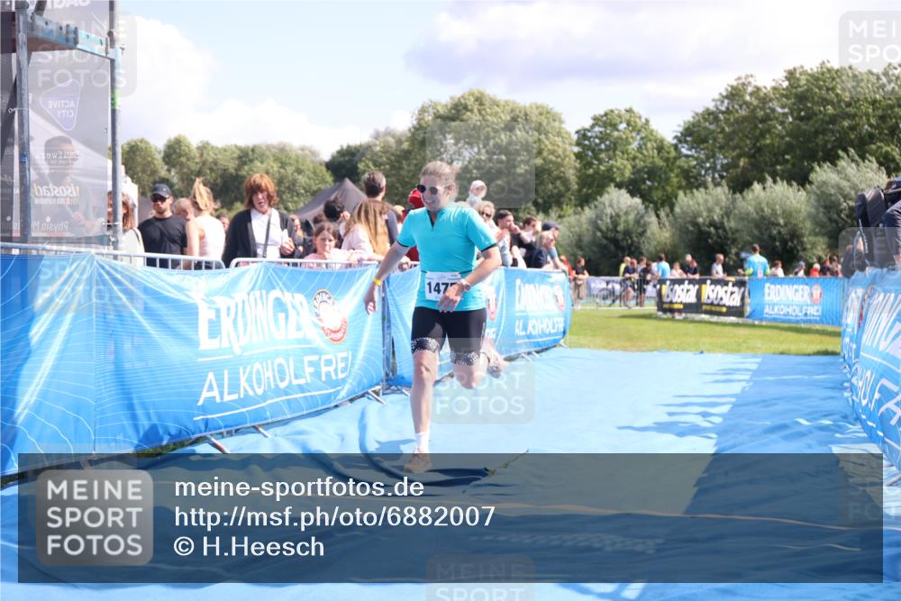25.08.2024 - Elbe Triathlon Hamburg H.Heesch http://msf.ph/oto/6882007 25.08.2024 11:58:11 Ziel 1475, 1549, 1658 meine-sportfotos.de