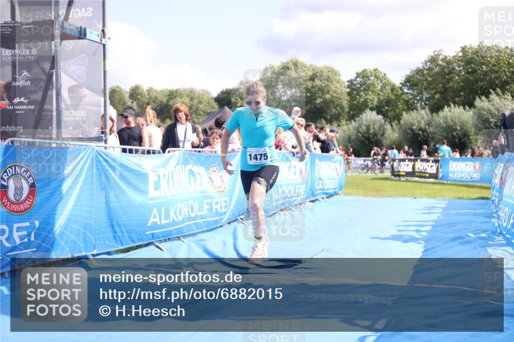 25.08.2024 - Elbe Triathlon Hamburg H.Heesch http://msf.ph/oto/6882015 25.08.2024 11:58:11 Ziel 1475, 1549, 1658 meine-sportfotos.de