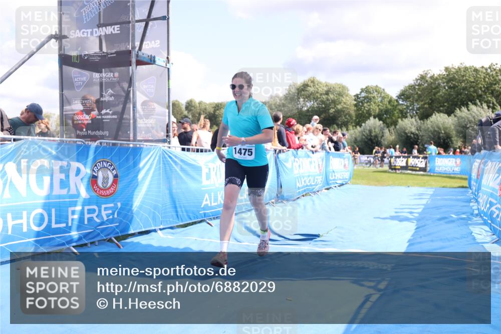 25.08.2024 - Elbe Triathlon Hamburg H.Heesch http://msf.ph/oto/6882029 25.08.2024 11:58:12 Ziel 1475, 1658 meine-sportfotos.de