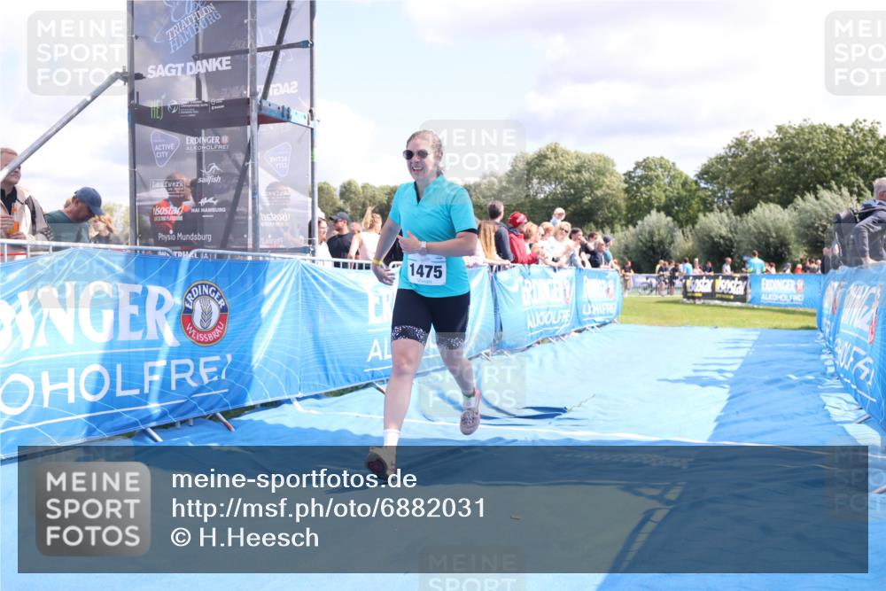 25.08.2024 - Elbe Triathlon Hamburg H.Heesch http://msf.ph/oto/6882031 25.08.2024 11:58:12 Ziel 1475, 1658 meine-sportfotos.de