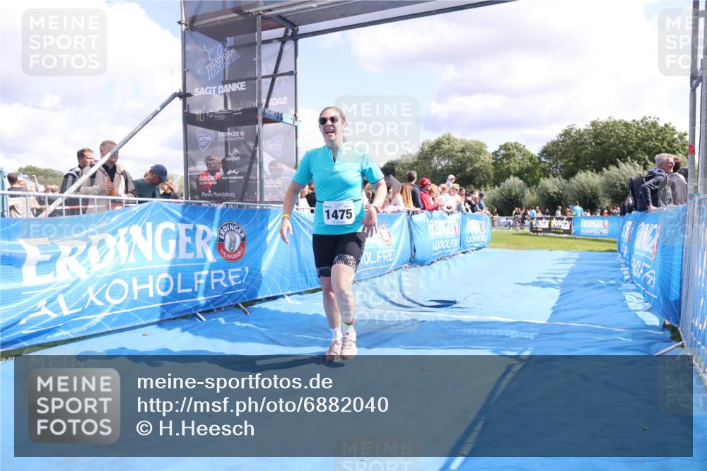 25.08.2024 - Elbe Triathlon Hamburg H.Heesch http://msf.ph/oto/6882040 25.08.2024 11:58:12 Ziel 1475, 1658 meine-sportfotos.de
