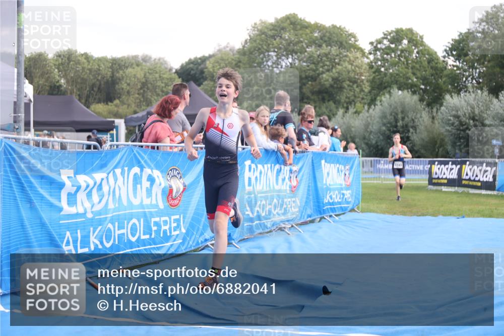 25.08.2024 - Elbe Triathlon Hamburg H.Heesch http://msf.ph/oto/6882041 25.08.2024 12:41:00 Ziel 1723, 1743, 1754, 1759 meine-sportfotos.de