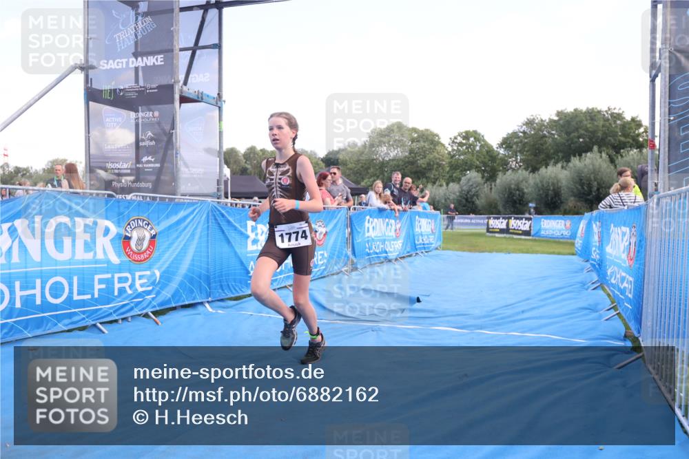 25.08.2024 - Elbe Triathlon Hamburg H.Heesch http://msf.ph/oto/6882162 25.08.2024 12:43:22 Ziel 1774 meine-sportfotos.de