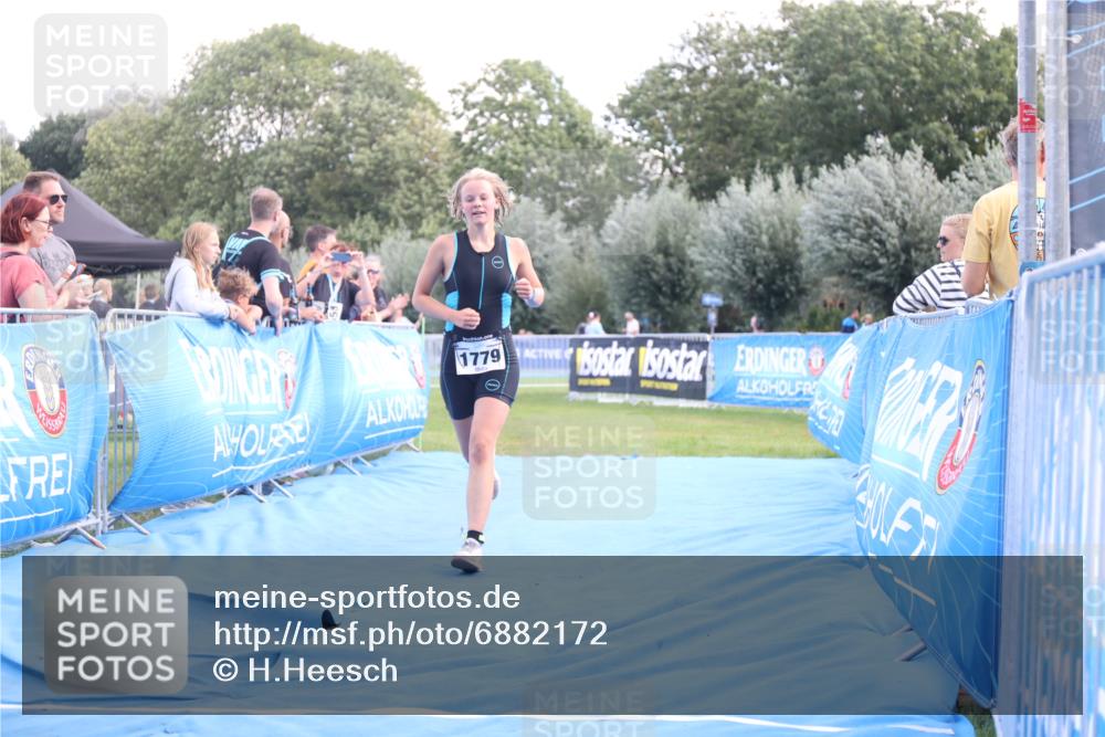 25.08.2024 - Elbe Triathlon Hamburg H.Heesch http://msf.ph/oto/6882172 25.08.2024 12:43:43 Ziel 1779 meine-sportfotos.de