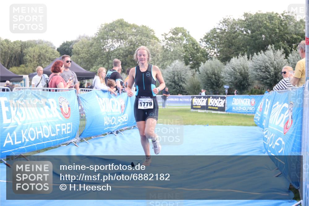 25.08.2024 - Elbe Triathlon Hamburg H.Heesch http://msf.ph/oto/6882182 25.08.2024 12:43:43 Ziel 1779 meine-sportfotos.de