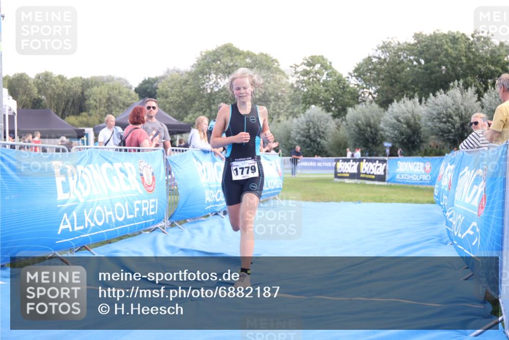 25.08.2024 - Elbe Triathlon Hamburg H.Heesch http://msf.ph/oto/6882187 25.08.2024 12:43:44 Ziel 1779 meine-sportfotos.de