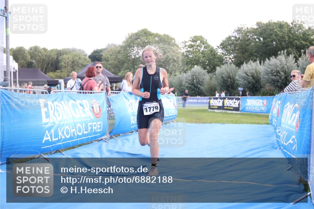 25.08.2024 - Elbe Triathlon Hamburg H.Heesch http://msf.ph/oto/6882188 25.08.2024 12:43:44 Ziel 1779 meine-sportfotos.de