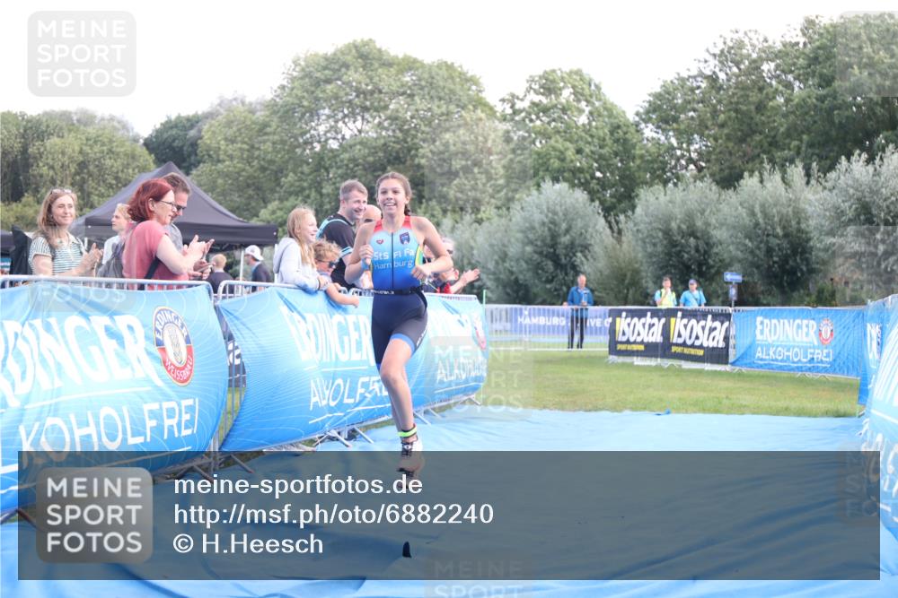 25.08.2024 - Elbe Triathlon Hamburg H.Heesch http://msf.ph/oto/6882240 25.08.2024 12:44:32 Ziel 1767 meine-sportfotos.de