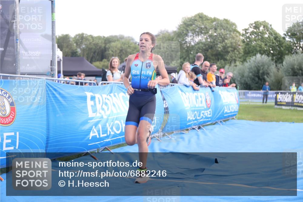 25.08.2024 - Elbe Triathlon Hamburg H.Heesch http://msf.ph/oto/6882246 25.08.2024 12:44:33 Ziel 1767 meine-sportfotos.de