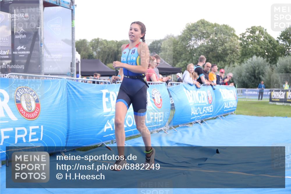 25.08.2024 - Elbe Triathlon Hamburg H.Heesch http://msf.ph/oto/6882249 25.08.2024 12:44:33 Ziel 1767 meine-sportfotos.de