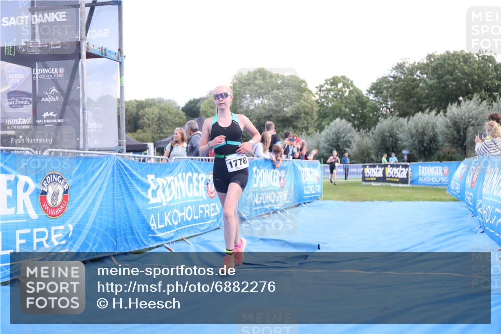 25.08.2024 - Elbe Triathlon Hamburg H.Heesch http://msf.ph/oto/6882276 25.08.2024 12:45:35 Ziel 1766, 1778 meine-sportfotos.de