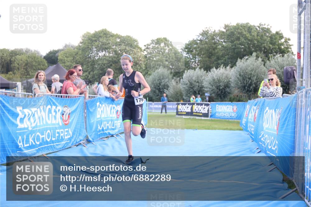 25.08.2024 - Elbe Triathlon Hamburg H.Heesch http://msf.ph/oto/6882289 25.08.2024 12:45:39 Ziel 1766, 1778 meine-sportfotos.de