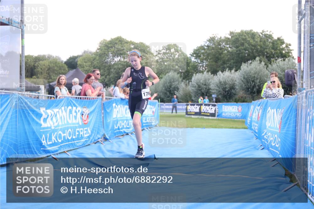 25.08.2024 - Elbe Triathlon Hamburg H.Heesch http://msf.ph/oto/6882292 25.08.2024 12:45:39 Ziel 1766, 1778 meine-sportfotos.de