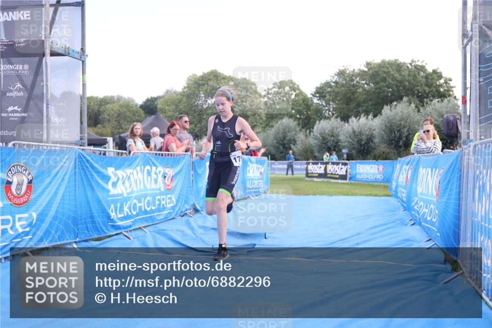 25.08.2024 - Elbe Triathlon Hamburg H.Heesch http://msf.ph/oto/6882296 25.08.2024 12:45:40 Ziel 1766, 1778 meine-sportfotos.de