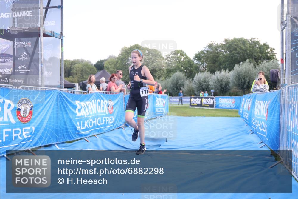 25.08.2024 - Elbe Triathlon Hamburg H.Heesch http://msf.ph/oto/6882298 25.08.2024 12:45:40 Ziel 1766, 1778 meine-sportfotos.de
