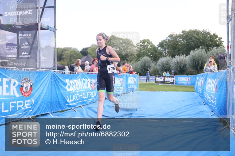 25.08.2024 - Elbe Triathlon Hamburg H.Heesch http://msf.ph/oto/6882302 25.08.2024 12:45:40 Ziel 1766, 1778 meine-sportfotos.de