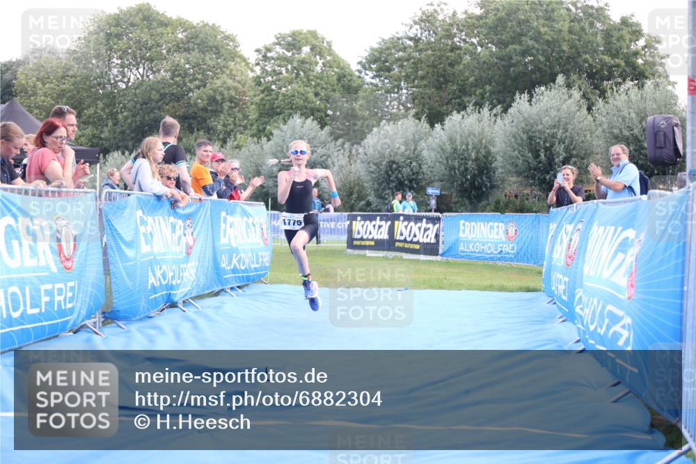 25.08.2024 - Elbe Triathlon Hamburg H.Heesch http://msf.ph/oto/6882304 25.08.2024 12:46:14 Ziel 1775 meine-sportfotos.de