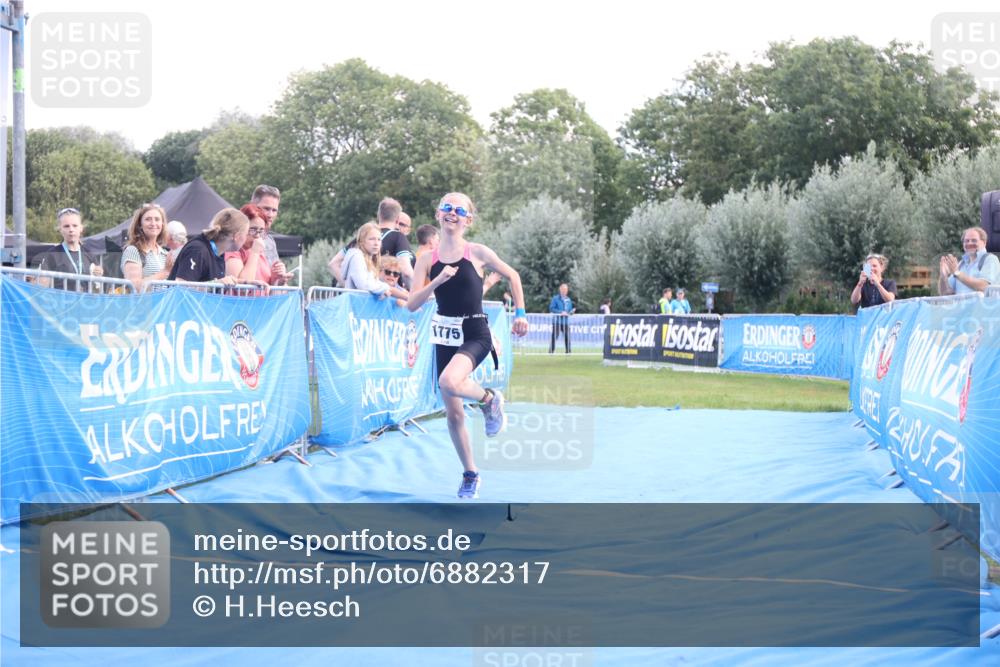 25.08.2024 - Elbe Triathlon Hamburg H.Heesch http://msf.ph/oto/6882317 25.08.2024 12:46:15 Ziel 1775 meine-sportfotos.de