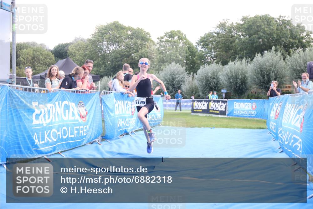 25.08.2024 - Elbe Triathlon Hamburg H.Heesch http://msf.ph/oto/6882318 25.08.2024 12:46:15 Ziel 1775 meine-sportfotos.de