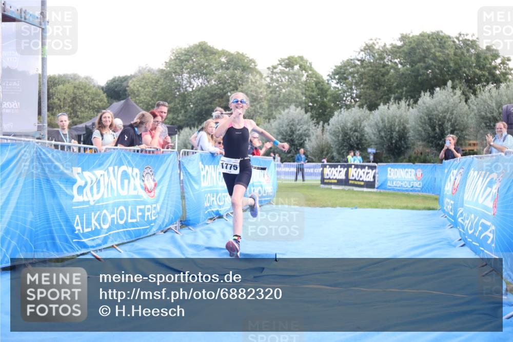 25.08.2024 - Elbe Triathlon Hamburg H.Heesch http://msf.ph/oto/6882320 25.08.2024 12:46:15 Ziel 1775 meine-sportfotos.de