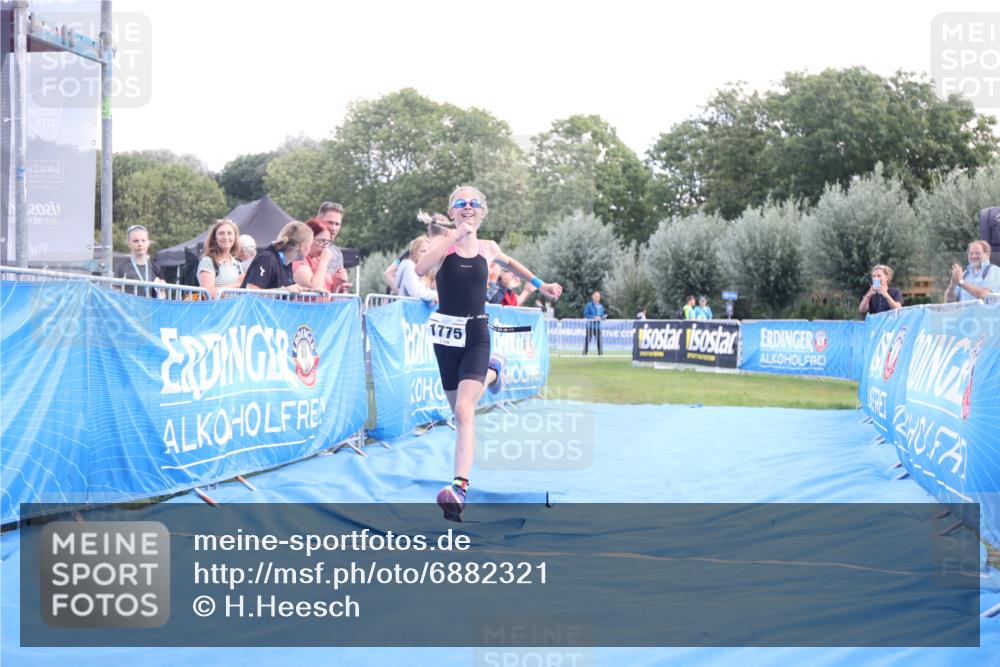 25.08.2024 - Elbe Triathlon Hamburg H.Heesch http://msf.ph/oto/6882321 25.08.2024 12:46:15 Ziel 1775 meine-sportfotos.de
