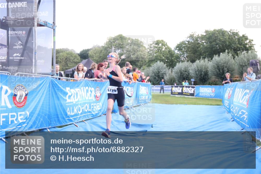 25.08.2024 - Elbe Triathlon Hamburg H.Heesch http://msf.ph/oto/6882327 25.08.2024 12:46:15 Ziel 1775 meine-sportfotos.de