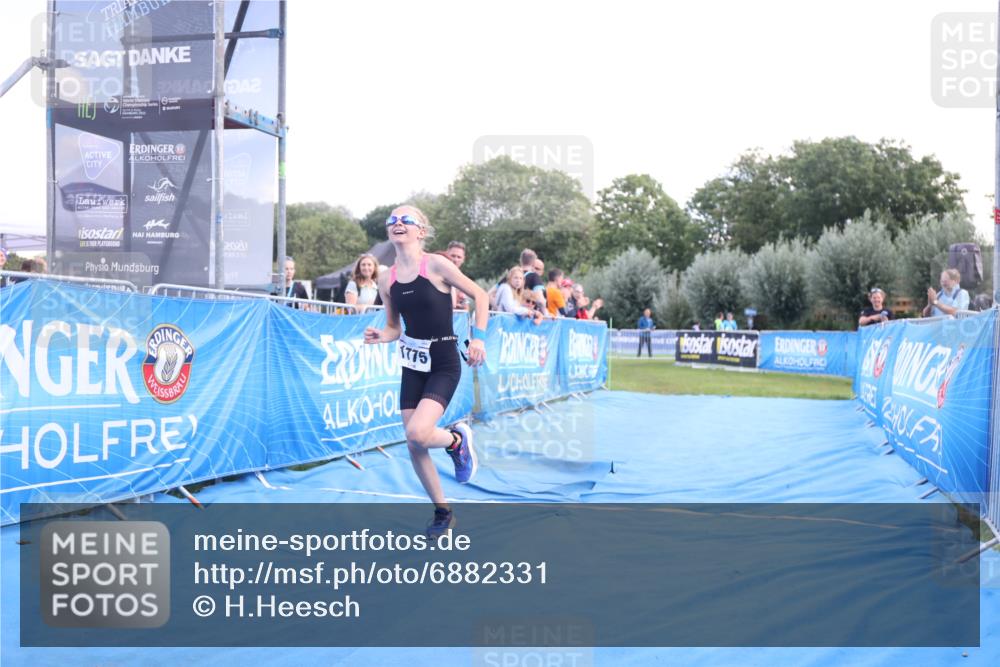 25.08.2024 - Elbe Triathlon Hamburg H.Heesch http://msf.ph/oto/6882331 25.08.2024 12:46:16 Ziel 1775 meine-sportfotos.de