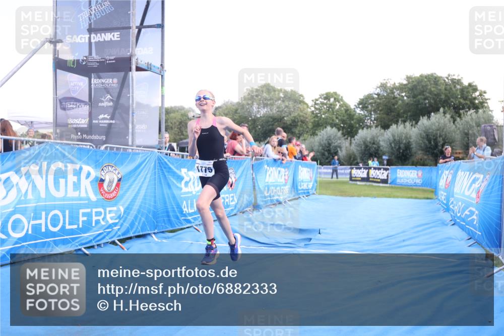 25.08.2024 - Elbe Triathlon Hamburg H.Heesch http://msf.ph/oto/6882333 25.08.2024 12:46:16 Ziel 1775 meine-sportfotos.de