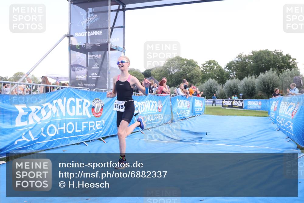 25.08.2024 - Elbe Triathlon Hamburg H.Heesch http://msf.ph/oto/6882337 25.08.2024 12:46:16 Ziel 1775 meine-sportfotos.de