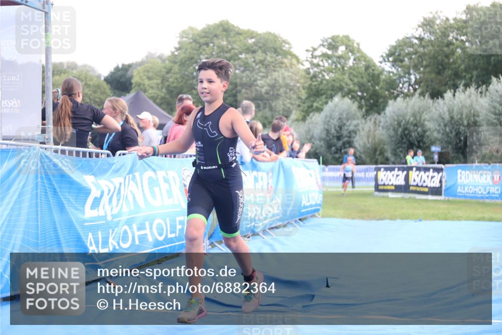 25.08.2024 - Elbe Triathlon Hamburg H.Heesch http://msf.ph/oto/6882364 25.08.2024 12:47:05 Ziel 1753, 1770 meine-sportfotos.de