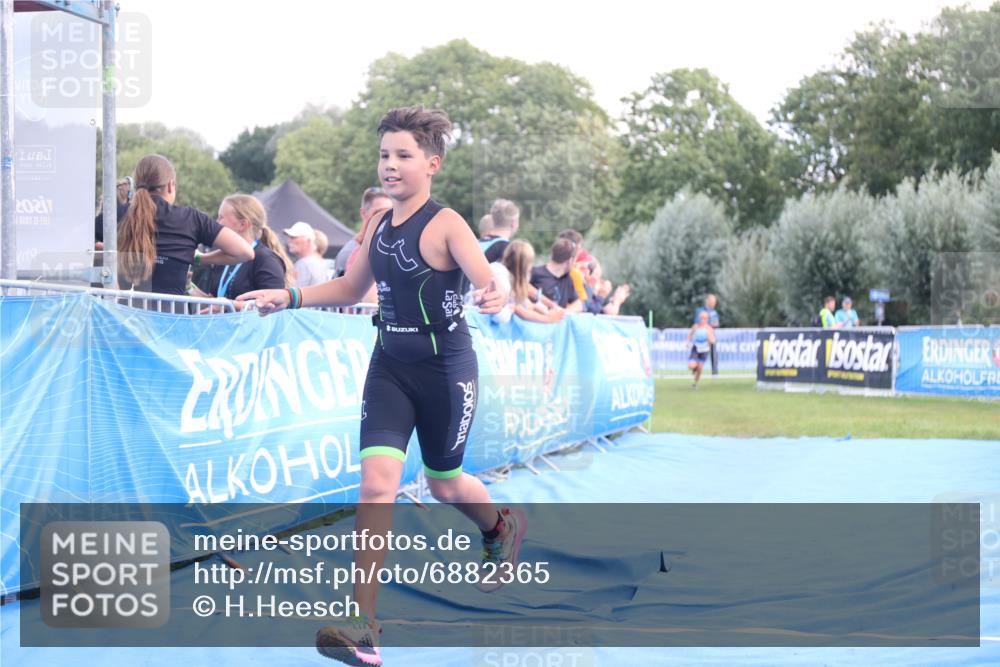 25.08.2024 - Elbe Triathlon Hamburg H.Heesch http://msf.ph/oto/6882365 25.08.2024 12:47:05 Ziel 1753, 1770 meine-sportfotos.de