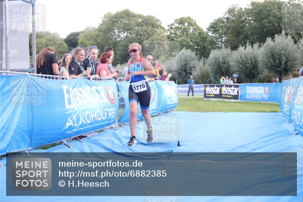 25.08.2024 - Elbe Triathlon Hamburg H.Heesch http://msf.ph/oto/6882385 25.08.2024 12:47:11 Ziel 1753, 1770 meine-sportfotos.de