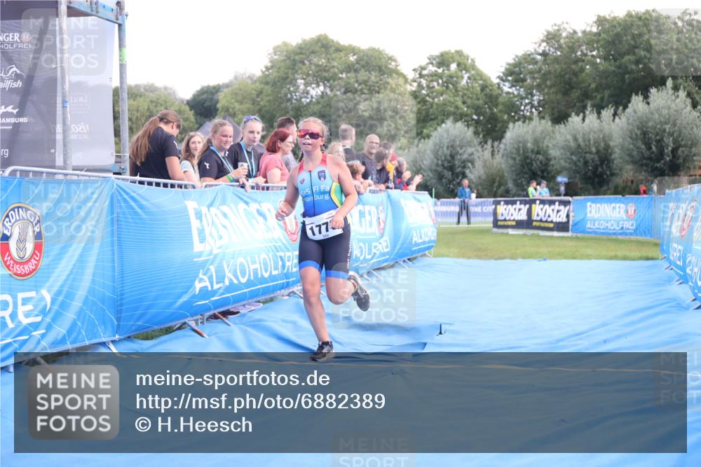 25.08.2024 - Elbe Triathlon Hamburg H.Heesch http://msf.ph/oto/6882389 25.08.2024 12:47:12 Ziel 1753, 1770 meine-sportfotos.de