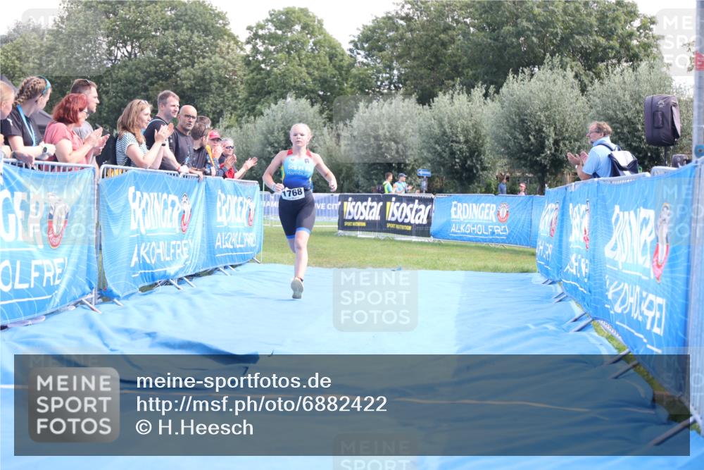 25.08.2024 - Elbe Triathlon Hamburg H.Heesch http://msf.ph/oto/6882422 25.08.2024 12:47:38 Ziel 1768 meine-sportfotos.de