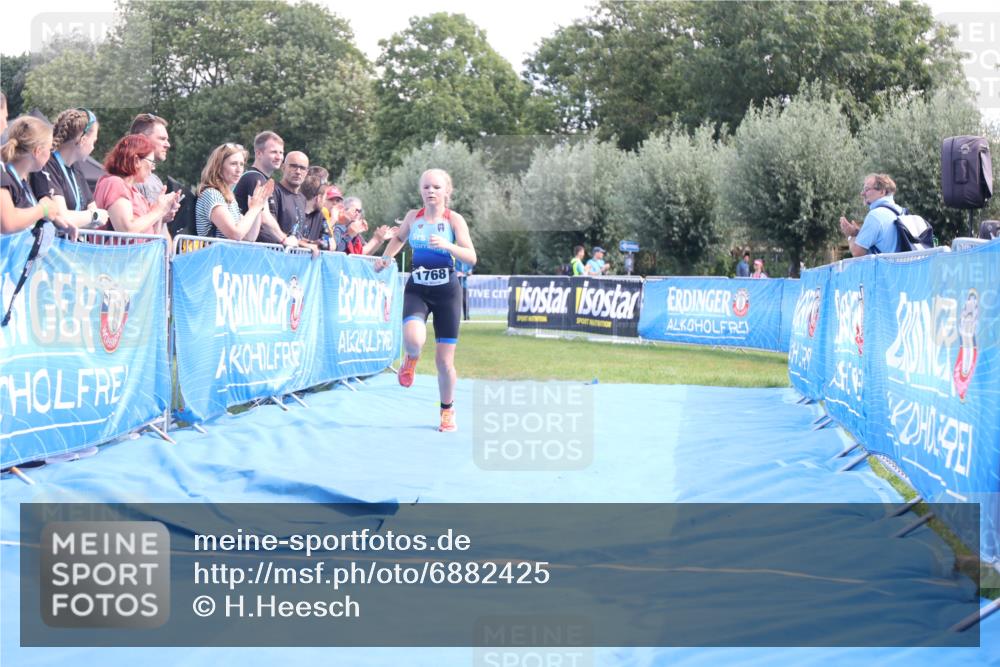 25.08.2024 - Elbe Triathlon Hamburg H.Heesch http://msf.ph/oto/6882425 25.08.2024 12:47:38 Ziel 1768 meine-sportfotos.de