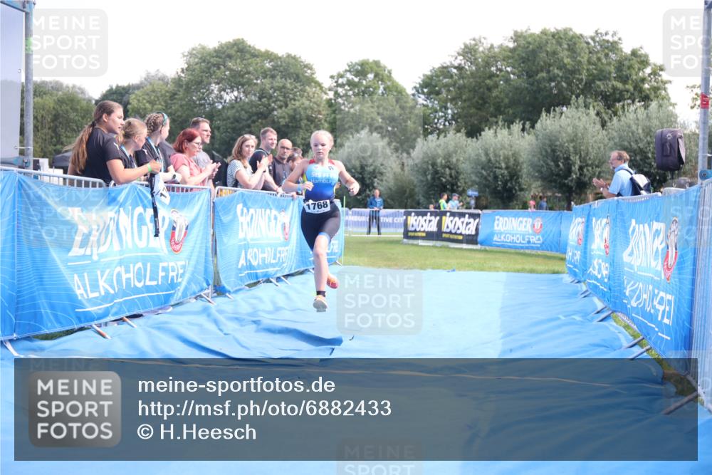 25.08.2024 - Elbe Triathlon Hamburg H.Heesch http://msf.ph/oto/6882433 25.08.2024 12:47:39 Ziel 1768 meine-sportfotos.de