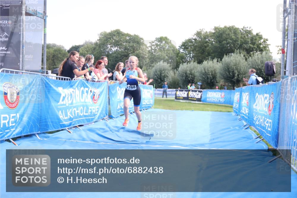 25.08.2024 - Elbe Triathlon Hamburg H.Heesch http://msf.ph/oto/6882438 25.08.2024 12:47:39 Ziel 1768 meine-sportfotos.de