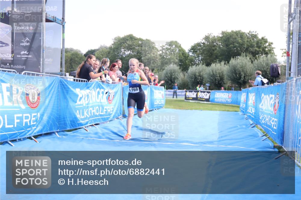 25.08.2024 - Elbe Triathlon Hamburg H.Heesch http://msf.ph/oto/6882441 25.08.2024 12:47:39 Ziel 1768 meine-sportfotos.de