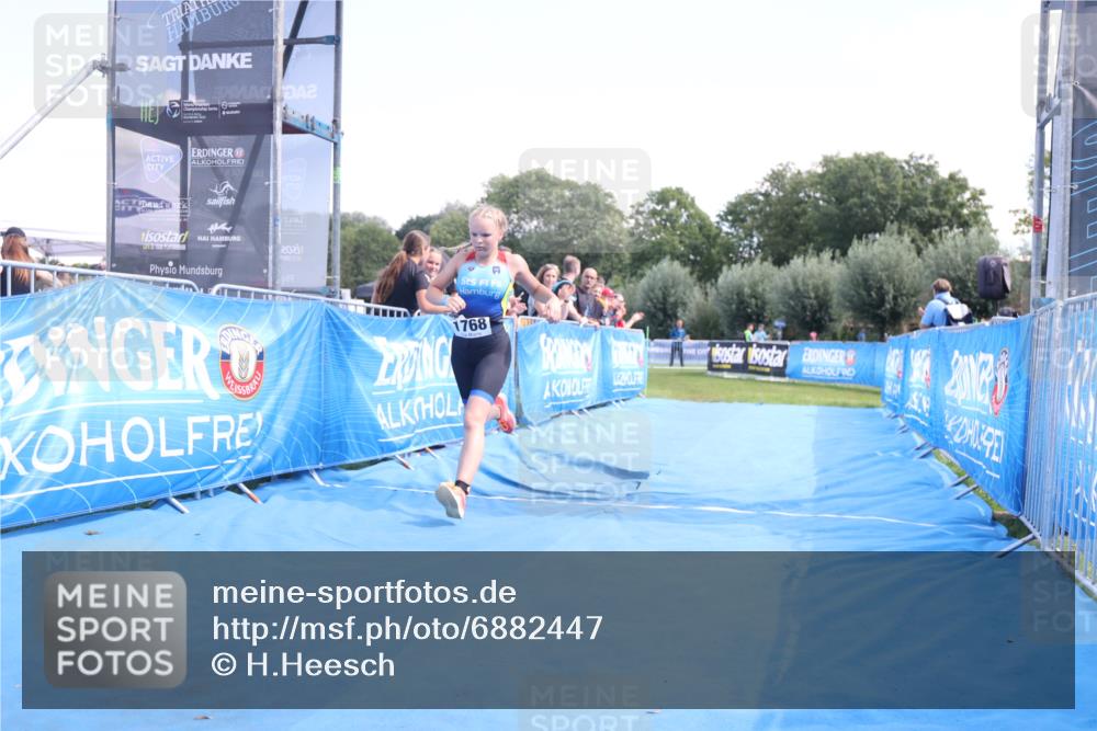 25.08.2024 - Elbe Triathlon Hamburg H.Heesch http://msf.ph/oto/6882447 25.08.2024 12:47:39 Ziel 1768 meine-sportfotos.de
